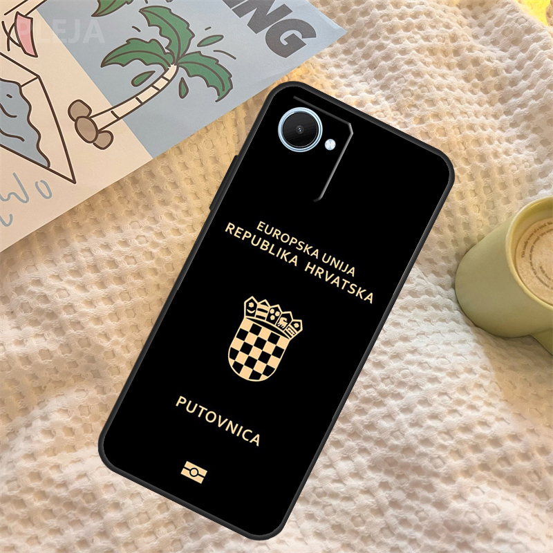 Custodia con bandiera della Cr - Realme C67 recensione e prezzo