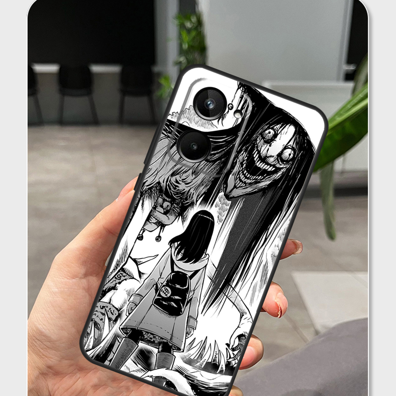 Custodia in stile manga horror - Realme C67 recensione e prezzo